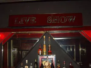 Strip clubs : Άλφα Live Show (Χαλκίδα) Χαλκίδα