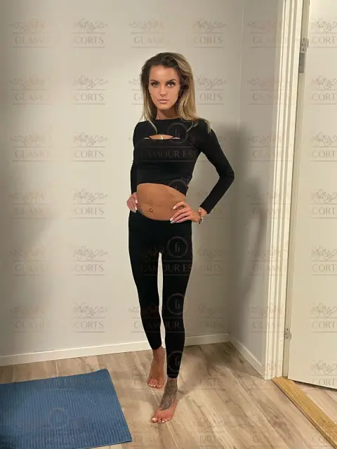 Ksenia Glamour Escorts