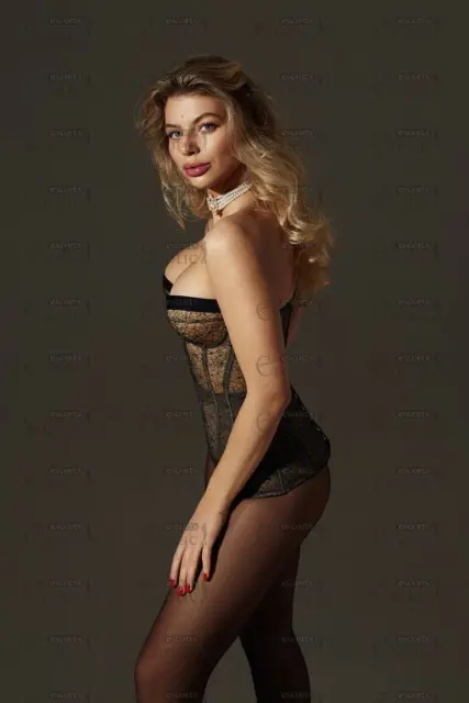 Katrin Glamour escorts