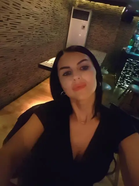 Mia Wallace/Kalinka Malinka