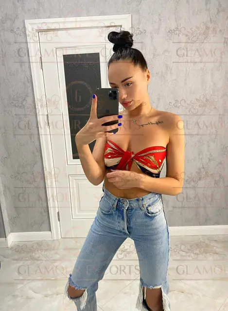 Viktoria Glamour Escorts