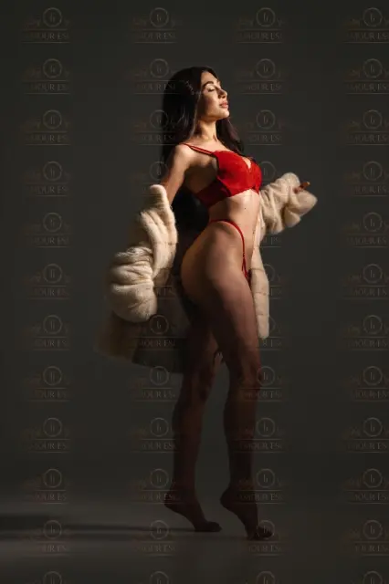 Karina Glamour Escorts