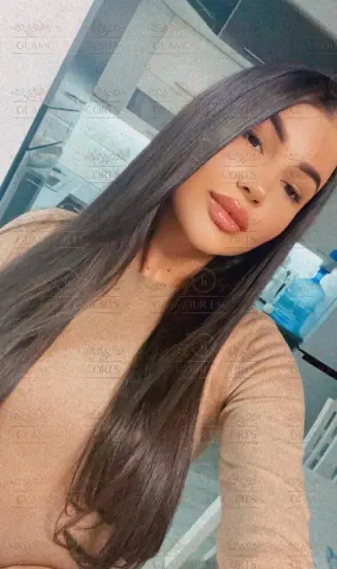 Kira Glamour Escorts