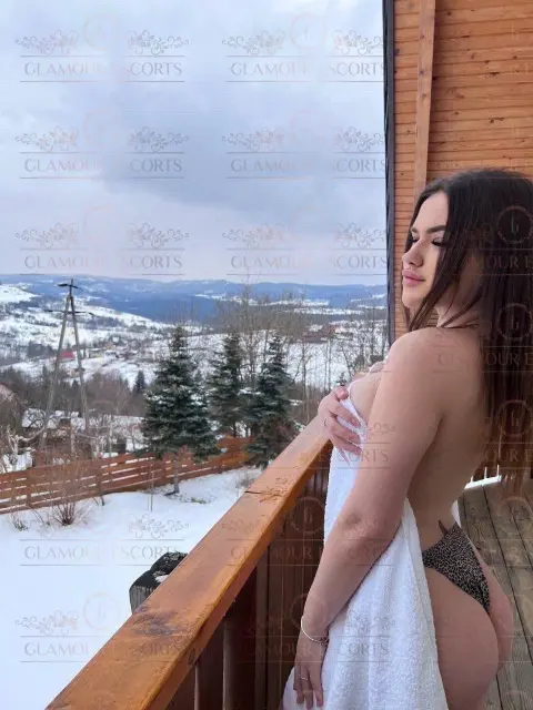Nastya Glamour Escorts