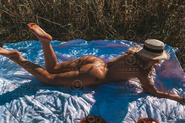 Leyla Glamour Escorts