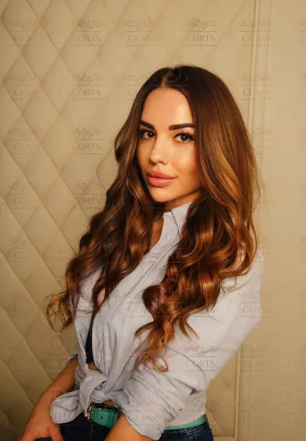 Alisa Glamour Escorts