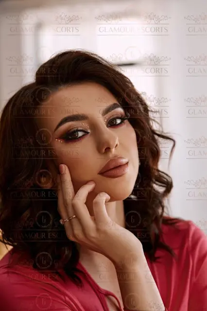 Stefania Glamour Escorts