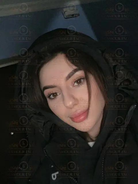 Stefania Glamour Escorts