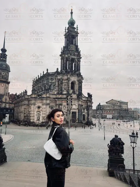 Stefania Glamour Escorts